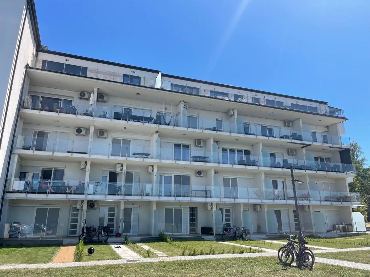 Fenyves Beach Apartman Delux Balatonfenyves Exteriör bild