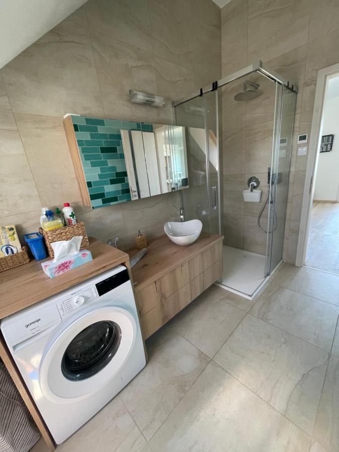 Fenyves Beach Apartman Delux Balatonfenyves Exteriör bild
