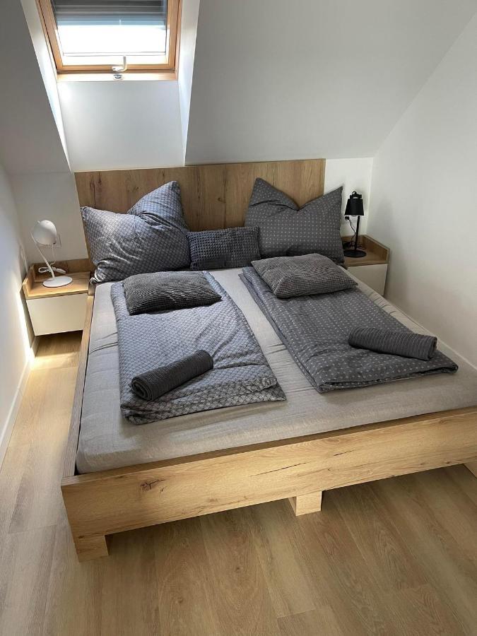 Fenyves Beach Apartman Delux Balatonfenyves Exteriör bild